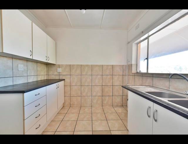 2 BEDROOM APARTMENT FOR SALE IN FERNDALE